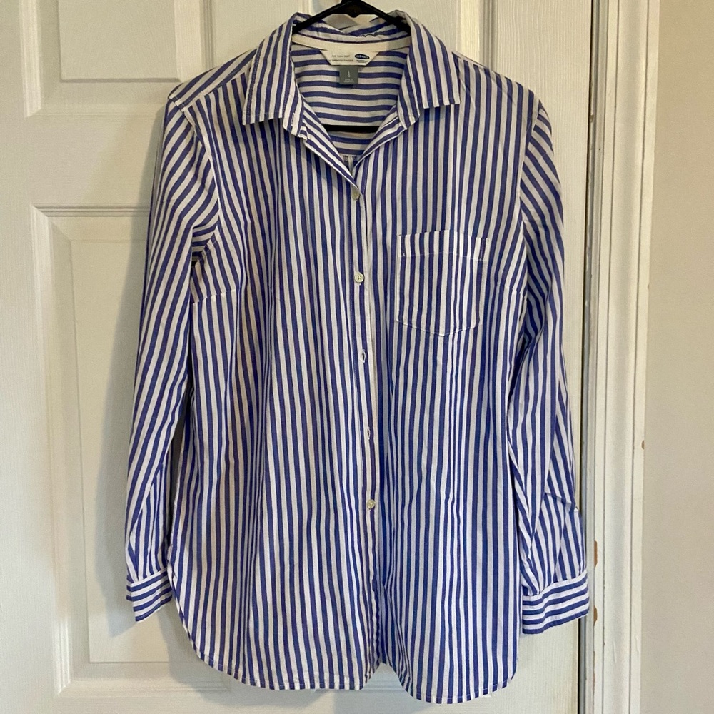 Old Navy Blue and White Striped Button Down Shirt